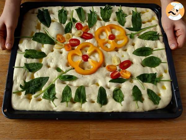 Floral focaccia - focaccia art - Preparation step 8
