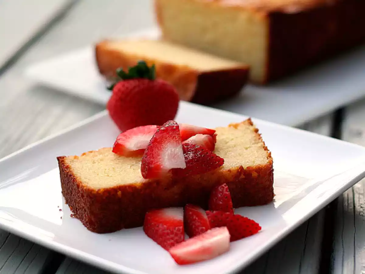 Ricotta Lemon Pound Cake with Strawberries - photo 2